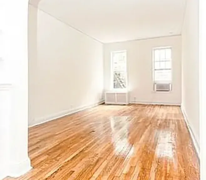 181 Waverly Pl #2C — Photo 2