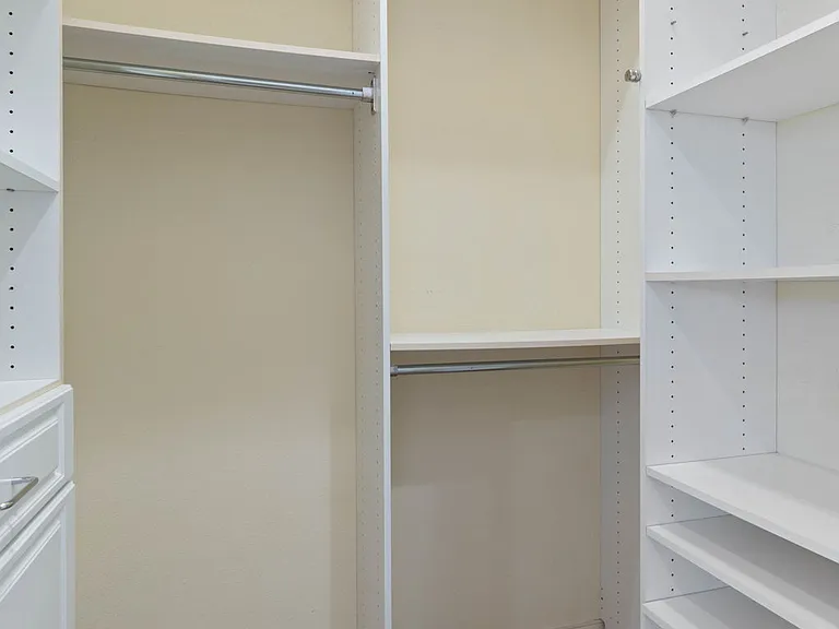 262 Yacht Harbor Dr — Photo 10