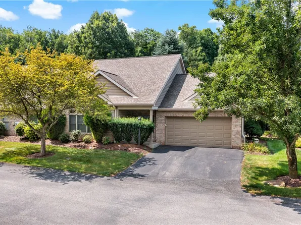 8510 Sundial Ln, Bridgeville, PA 15017