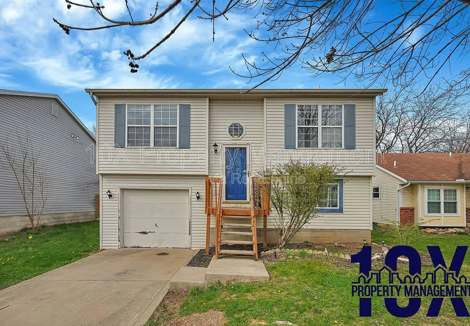 3 bed, 1.5 bath, 1174 sqft, $1,649 — Photo 1