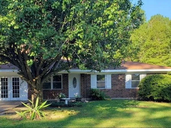 120 Powell Dr, Leesville, LA 71446