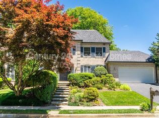 4001 N Ridgeview Rd, Arlington, VA 22207