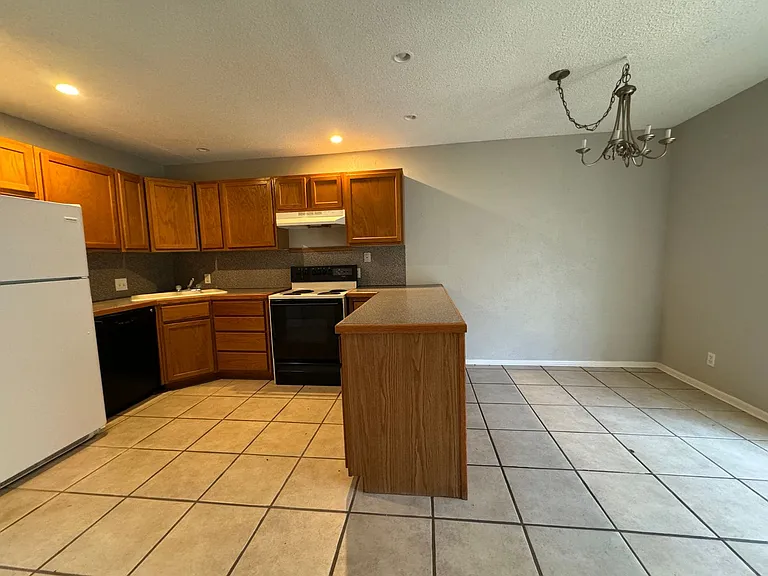 7007 SW Green Terrace Blvd — Photo 5