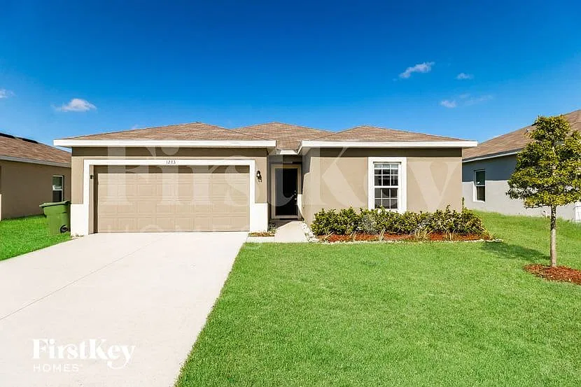 1283 Haines Dr