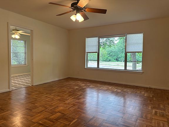 5th image of 3726 Virginia Blvd