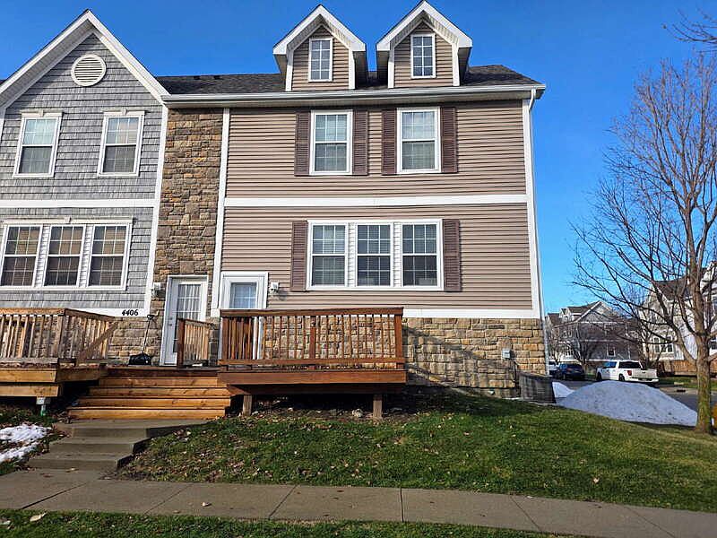 1st image of 4410 152nd St