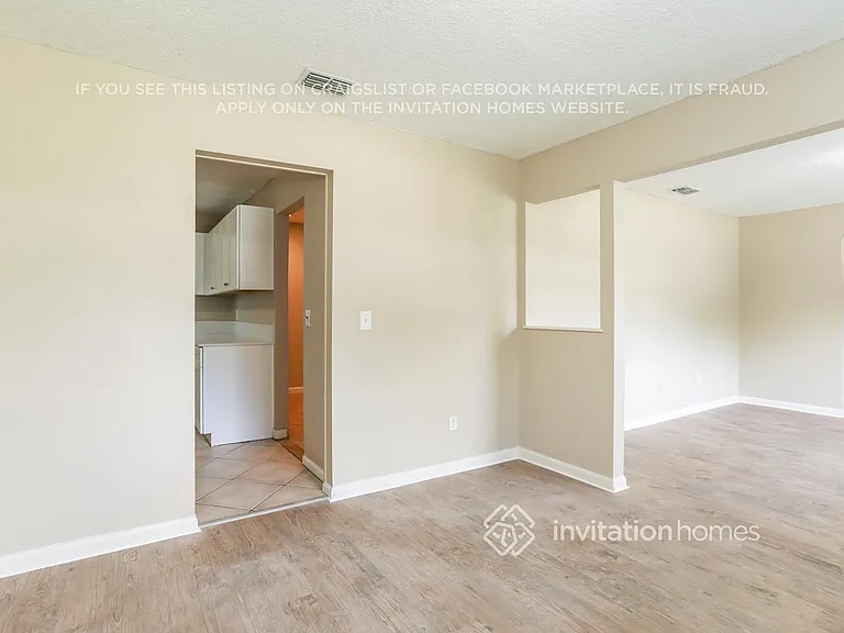 8323 Country Creek Blvd — Photo 5
