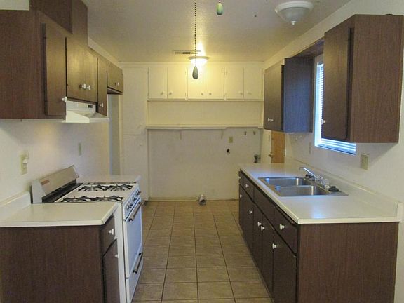 4th image of 2395 Cristobal Ave