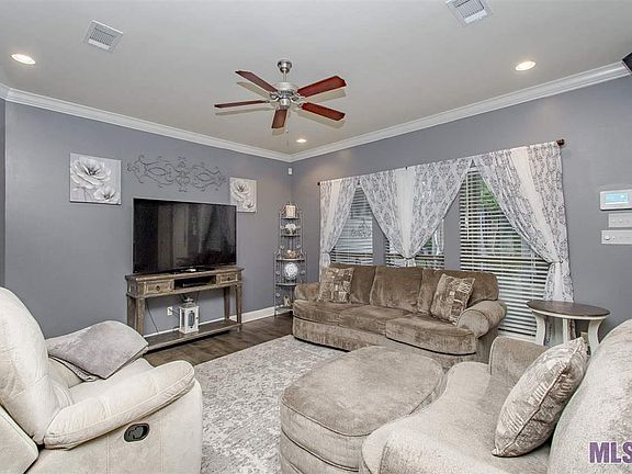 3rd image of 1222 E Tiffani Dr