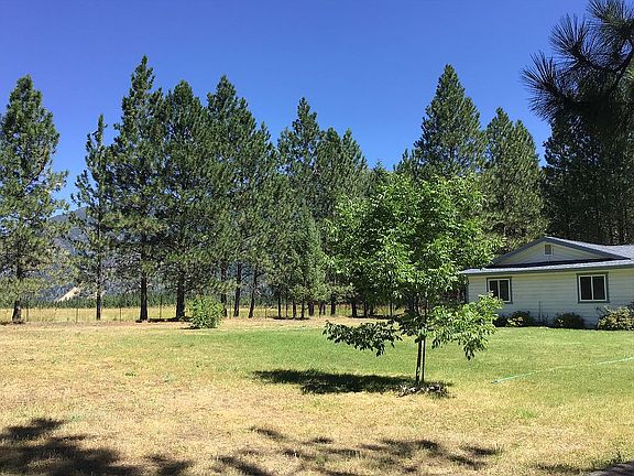 Fenced front yard