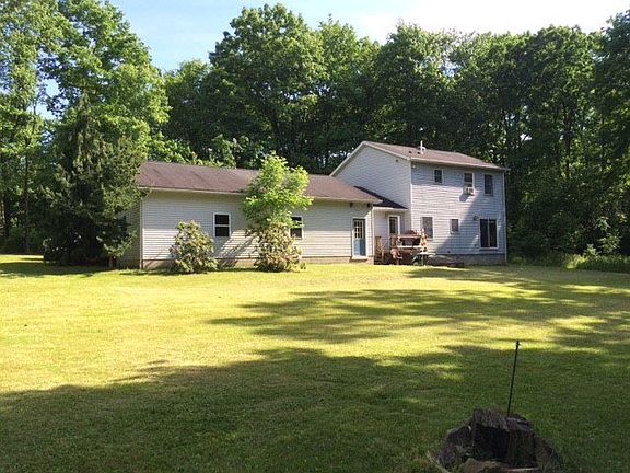 2nd image of 17171 Laurie Dr