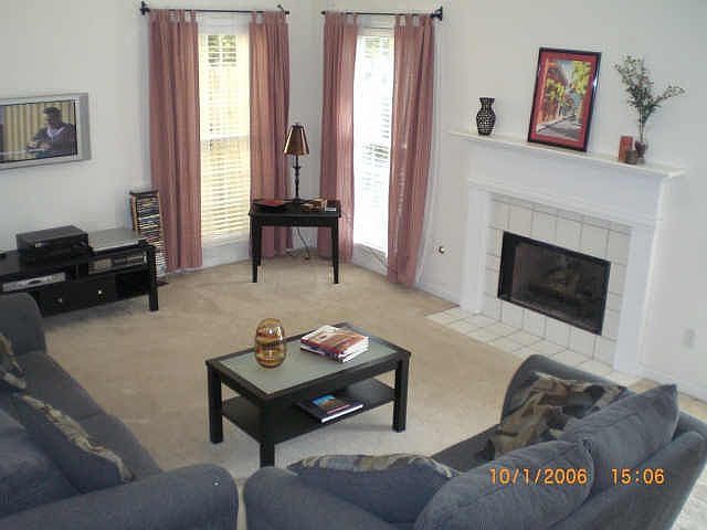2nd image of 2235 N Shallowford Rd