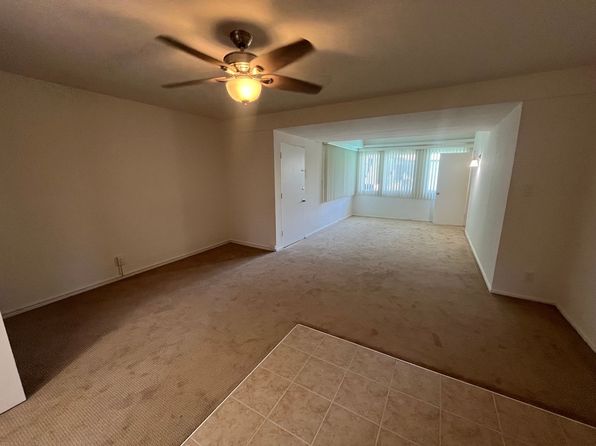 225 S Occidental Blvd APT 19
