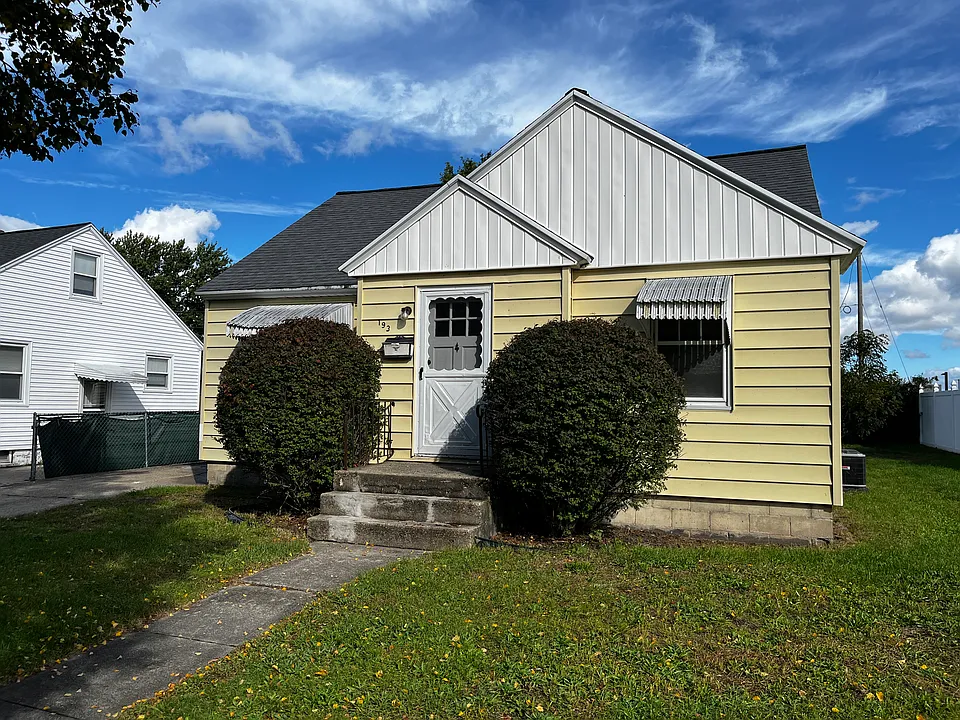 193 W 26th St