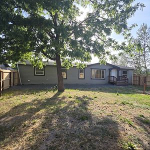 5250 Redwood Ave, Grants Pass, OR, 97527