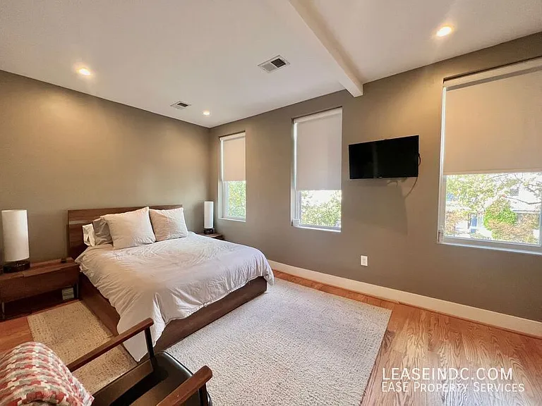 624 Lamont St NW — Photo 17
