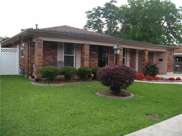 1524 Redwood Dr, Harvey, LA 70058