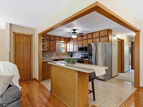5th image of 2111 Carter Street