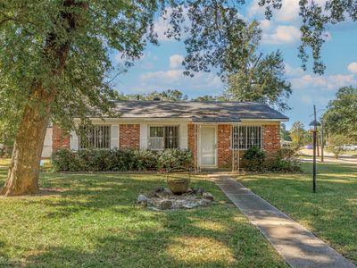 8708 Lelia Ln, Shreveport, LA, 71106