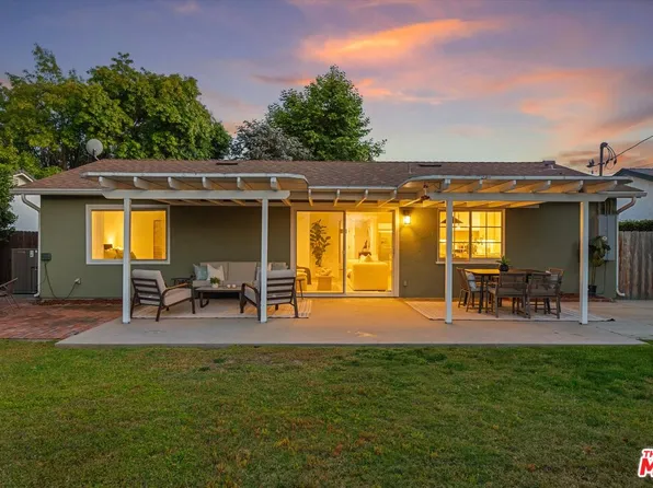 23445 Sylvan St, Woodland Hills, CA 91367