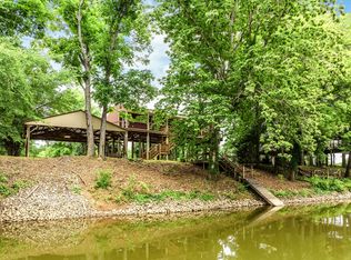 91 Creekside View Ln, Decaturville, TN 38329