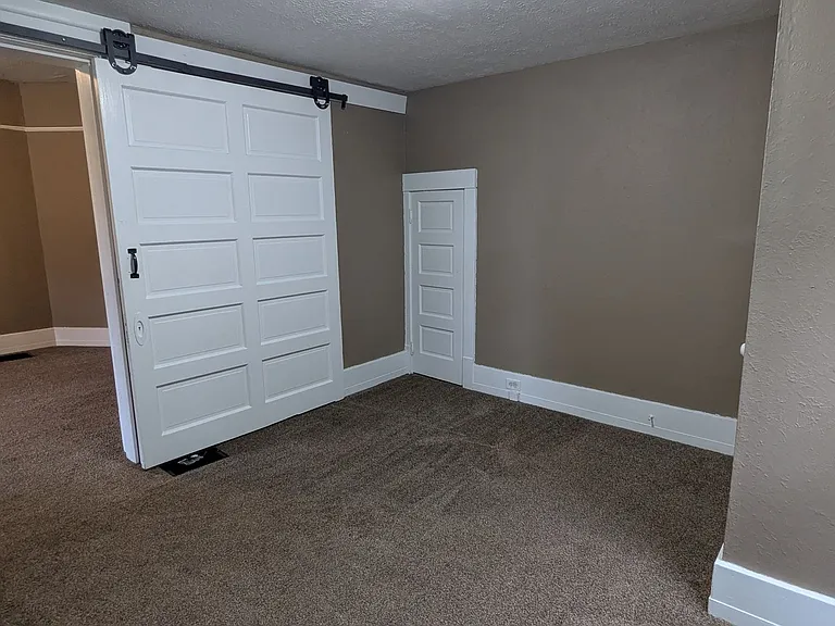 510 Chestnut Ave NE — Photo 10
