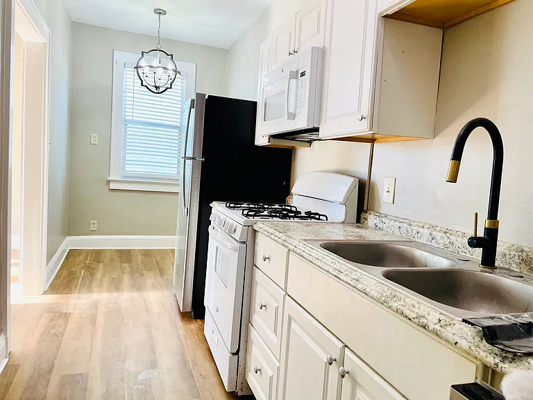 311 S Grandview Ave #4 — Photo 8