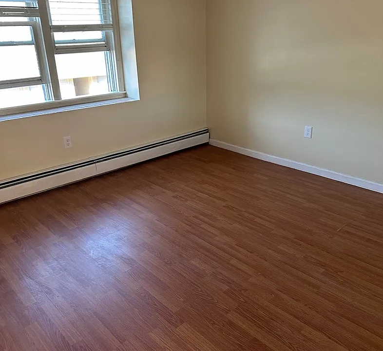 Bedroom #1