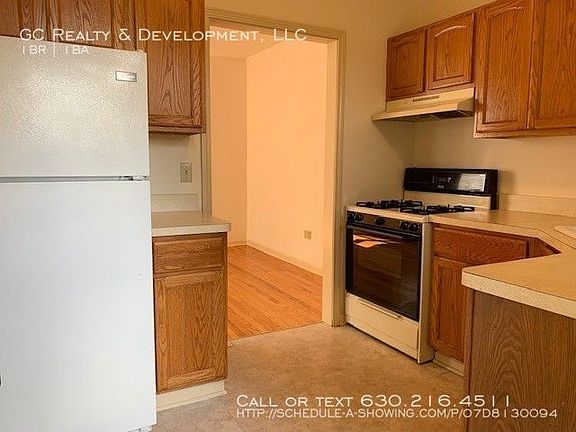 2nd image of 131 N Hale St #B
