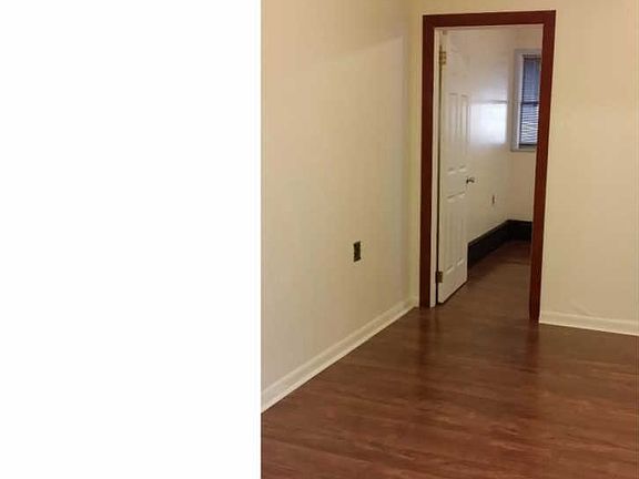 4th image of 817 Wharton St APT C