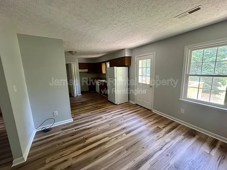 105 Daniel St #C — Photo 3