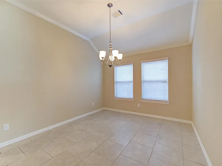 6519 Point Hollow Ln — Photo 18