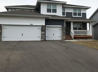 1802 Aztec Ave, Shakopee, MN 55379