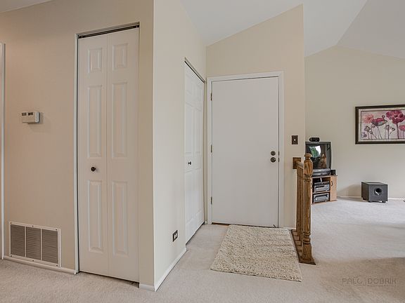 4th image of 603 Fairbanks Ct Unit X2
