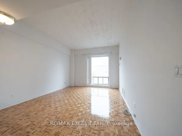 1401 Dupont St, Toronto, ON