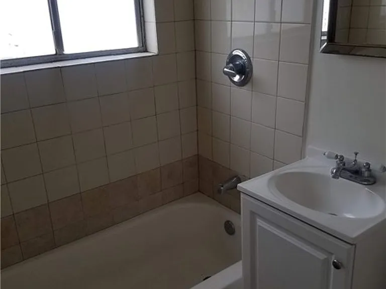 2414 Del Mar Ave #D — Photo 23