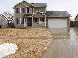 555 SE Cardinal Ln, Waukee, IA 50263