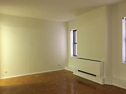 Rented by Luxury Property Group | media 16