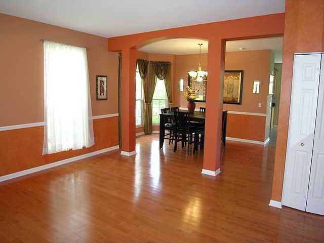 2nd image of 308 Stonegate Rd