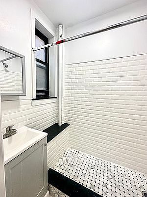 3rd image of 28-03 38th St #4R
