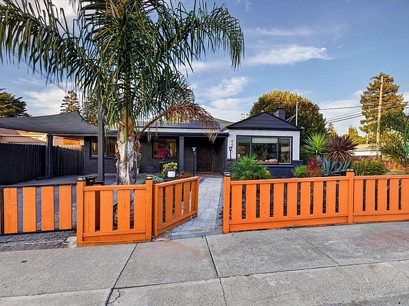 4th image of 4475 Wesley Way
