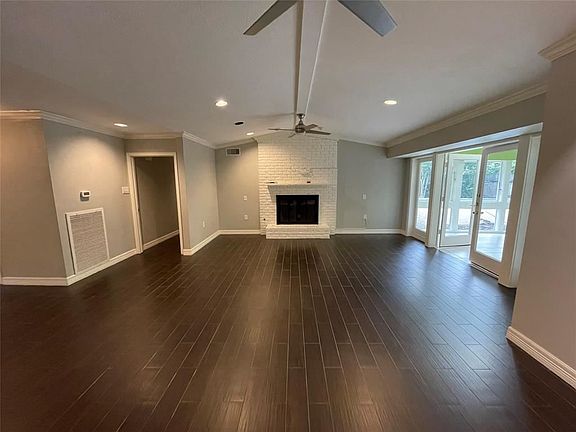2nd image of 4955 Braesheather Dr