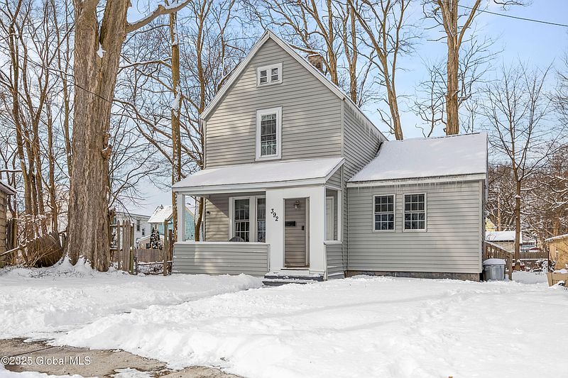 2nd image of 392 Shannon Street