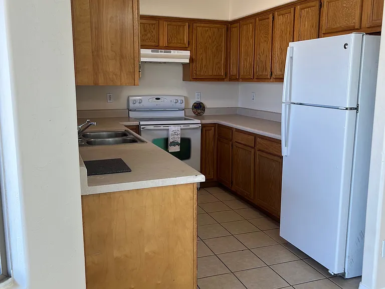 16015 S Yava Rd — Photo 7
