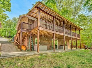 14 Kamp Branch Rd, Union Hall, VA 24176