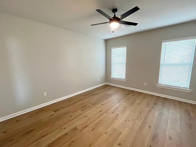 121 Dutchman Dr — Photo 11