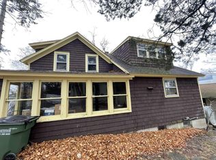 515 Orchard St, New Suffolk, NY 11956