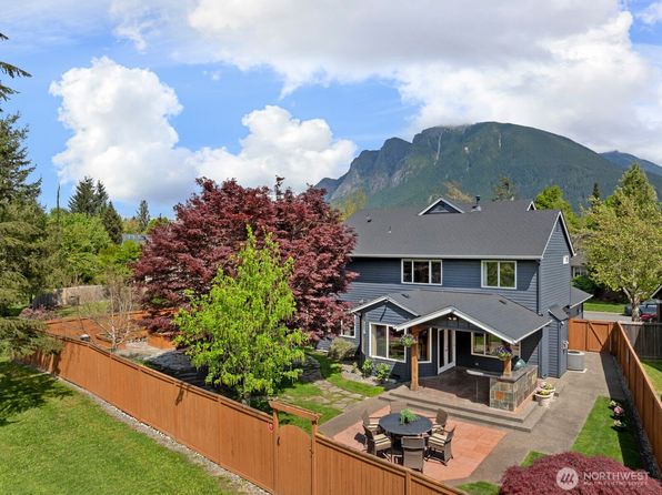 1100 SE 11th Place, North Bend, WA 98045