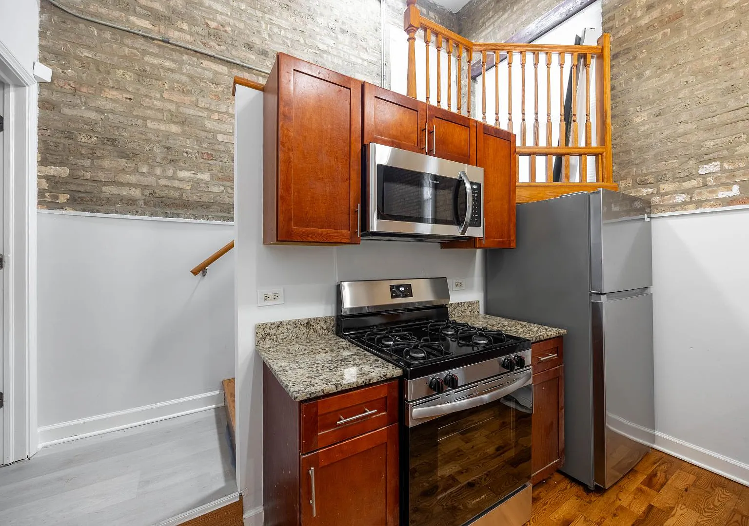 2042 West Touhy Avenue #G — Photo 2