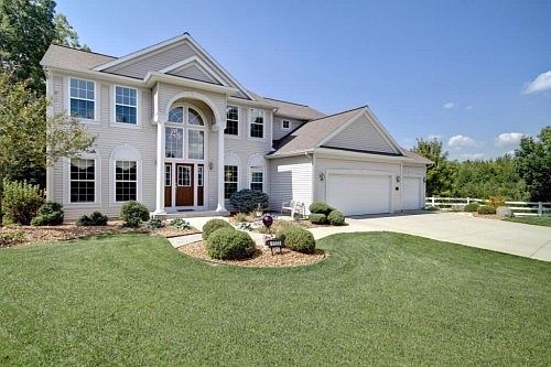 1st image of 5533 N Meadowgrove Ct SE